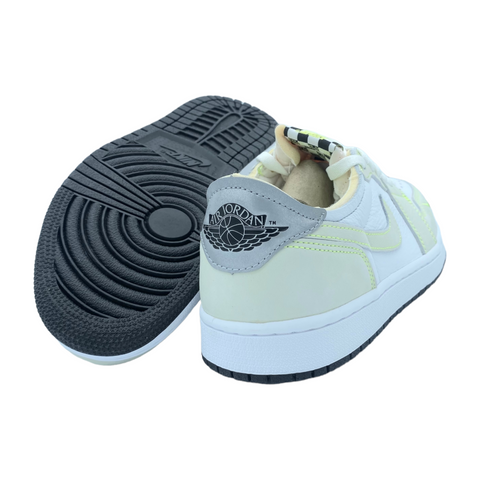 Air Jordan 1 Retro Low OG White Ghost Green Black