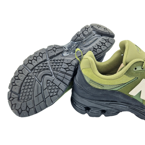 New Balance 2002R The Basement Moss Green