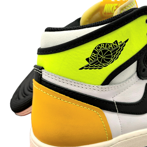 Air Jordan 1 Retro High OG GS Volt Gold Toe